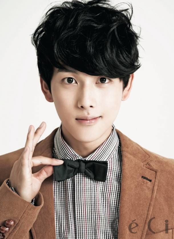 bestie Siwan (ZE:A)