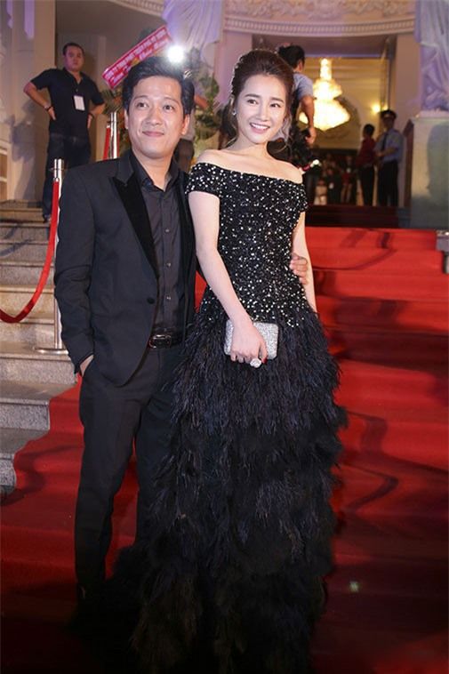 bestie sao viet trung do nguoi toa sang ruc ro nguoi dim hang dua don