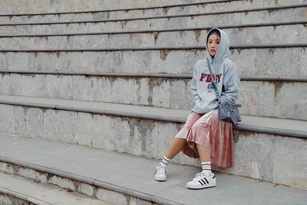 bestie vi sao con gai thich hoodie