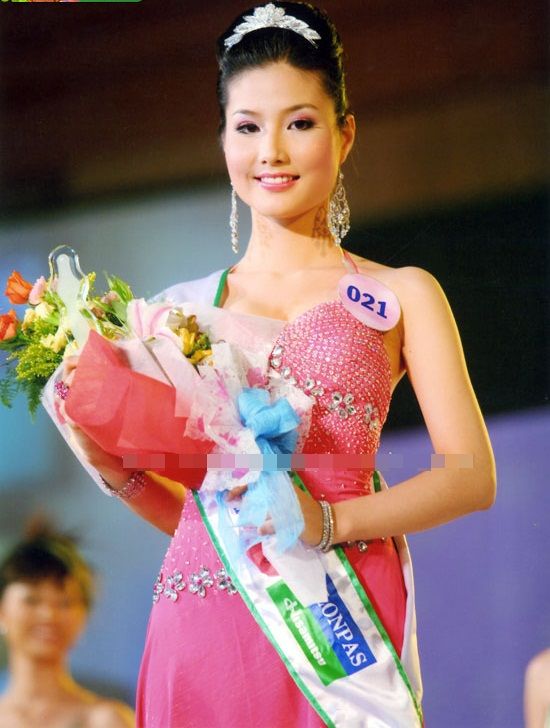 bestie it ai biet cac my nhan cua showbiz viet tung chinh chien cuoc thi hoa hau