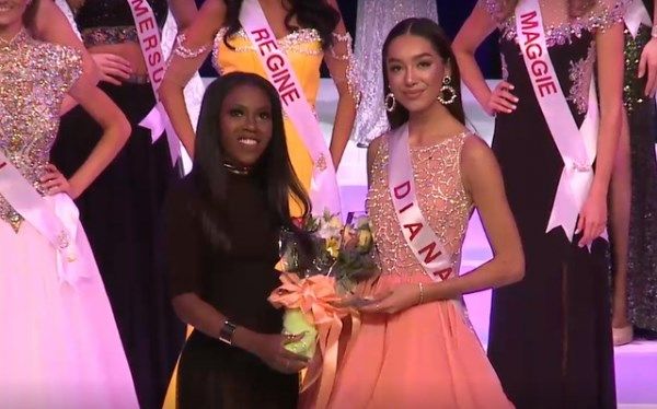 bestie nhung bong hong lai chung minh con gai viet du di den dau cung xinh chang kem phan ai