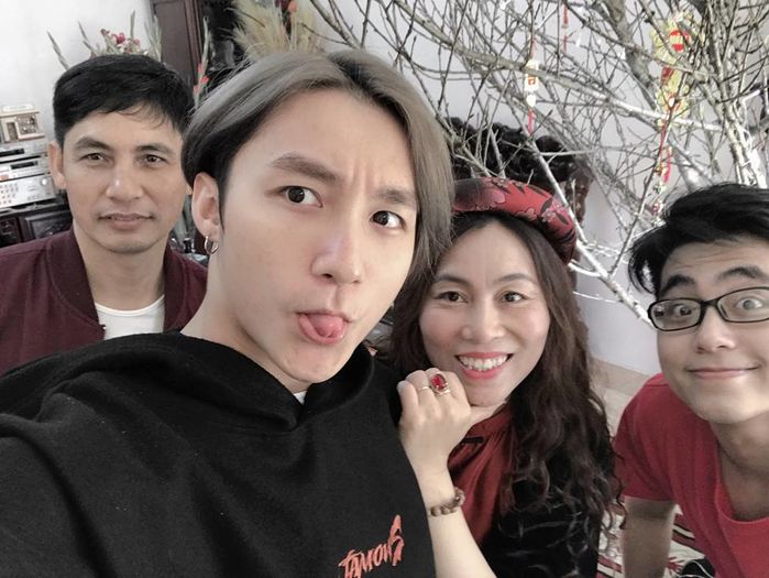 bestie em trai em gai cua sao viet
