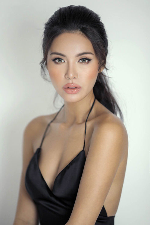 bestie nhung mi nhan nong bong tha thinh U23 6