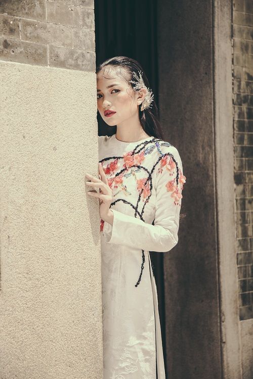 bestie nhung ngoi chua Sai Gon chup anh tet dep