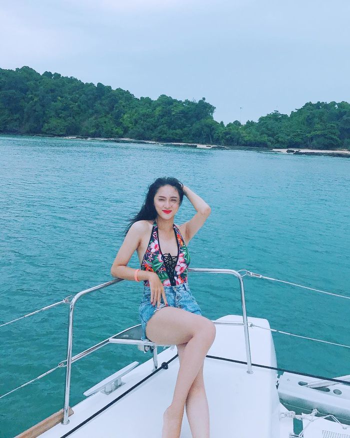 bestie sao viet dien quan sieu ngan 13