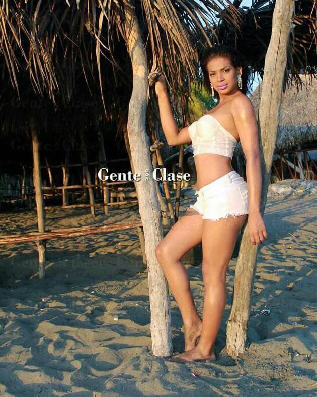 bestie nhan sac thi sinh thi hoa hau chuyen gioi quoc te 2018