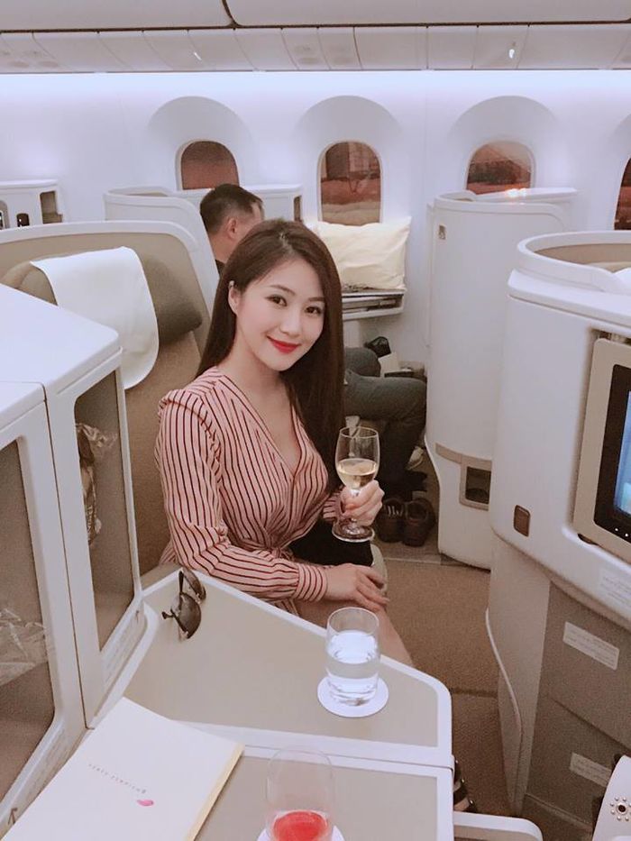 bestie nhung sao viet xuat than danh gia vong toc lon len trong nhung lua