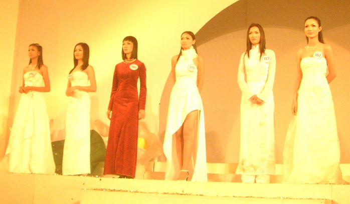 bestie it ai biet cac my nhan cua showbiz viet tung chinh chien cuoc thi hoa hau