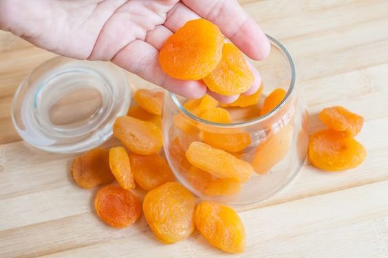 Những món ăn vặt ngày Tết tốt cho mẹ bầu và bé