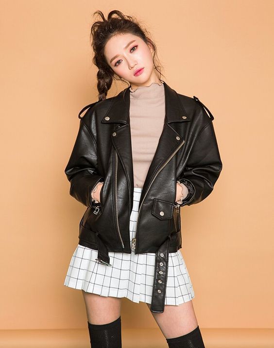 bestie trang phuc hack tuoi 20