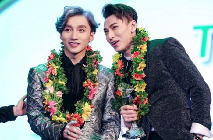 bestie khoanh khac sao viet bi bo