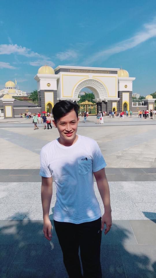 bestie 5 bac si dep trai gay bao mang