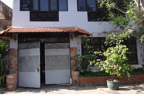 besite sao viet dau tu cho nghe thuat nguoi thu tien ty nguoi tuyen bo pha san trong ngam ngui