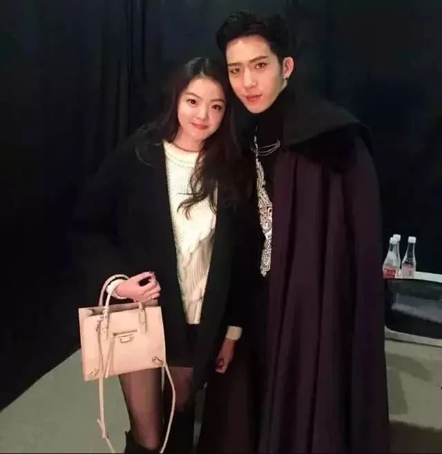 bestie tieu thu con nha giau