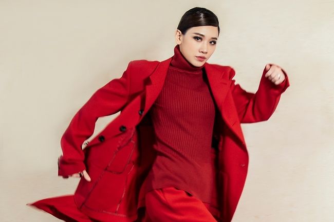 bestie mi nhan Viet de toc mai giua 4