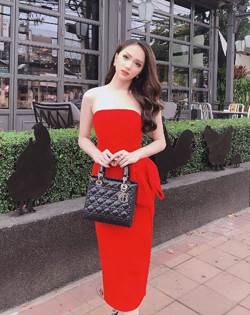 bestie trang phuc cua Huong Giang