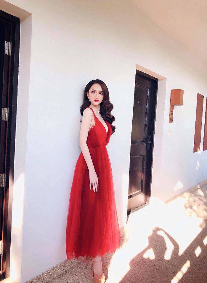 bestie hanh trinh cua huong giang idol tai hoa hau chuyen gioi quoc te 2018