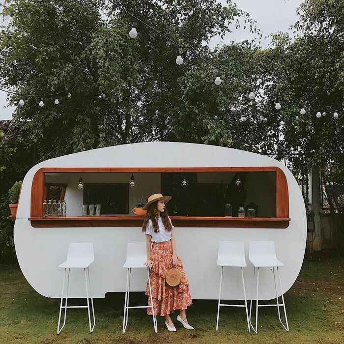 bestie xu huong mix do vintage 17