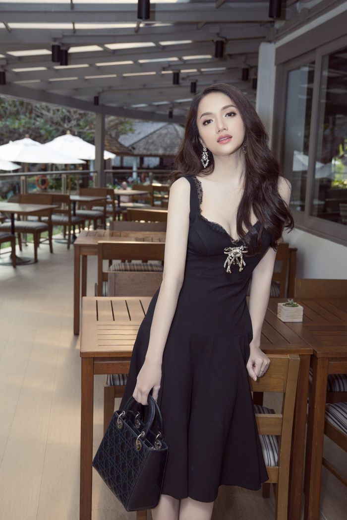 bestie trang phuc cua Huong Giang
