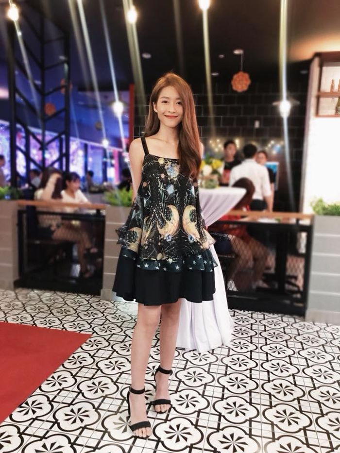 bestie thoi trang o nha di du lich va tham do cua sao viet