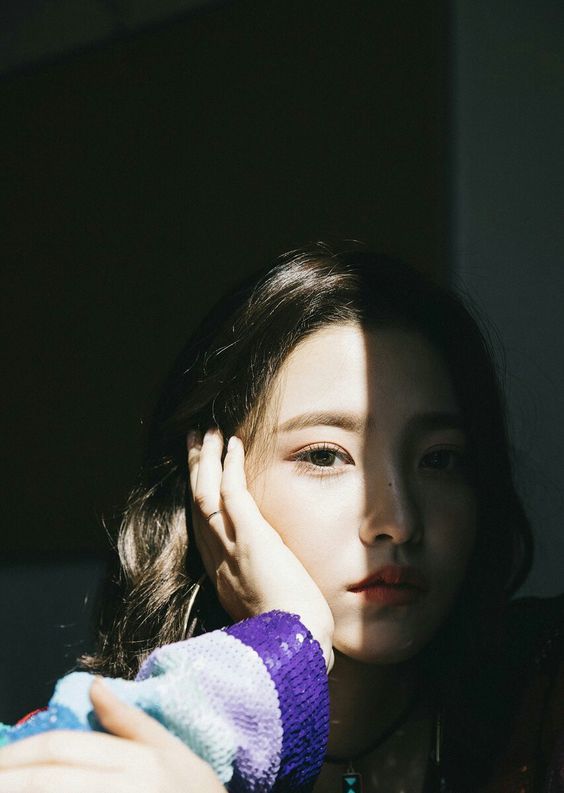 bestie idol han so huu doi mat dep 18