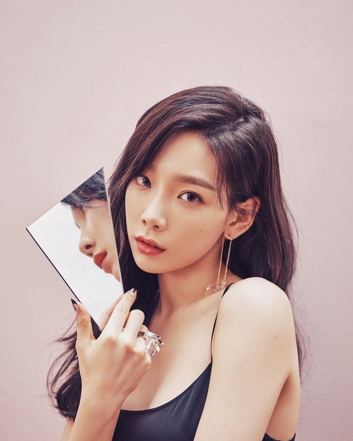 bestie bat ngo truoc nhung man lot xac ngoan muc cua sao Han khi nhuom toc