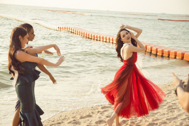 bestie huong giang thi hoa hau chuyen gioi