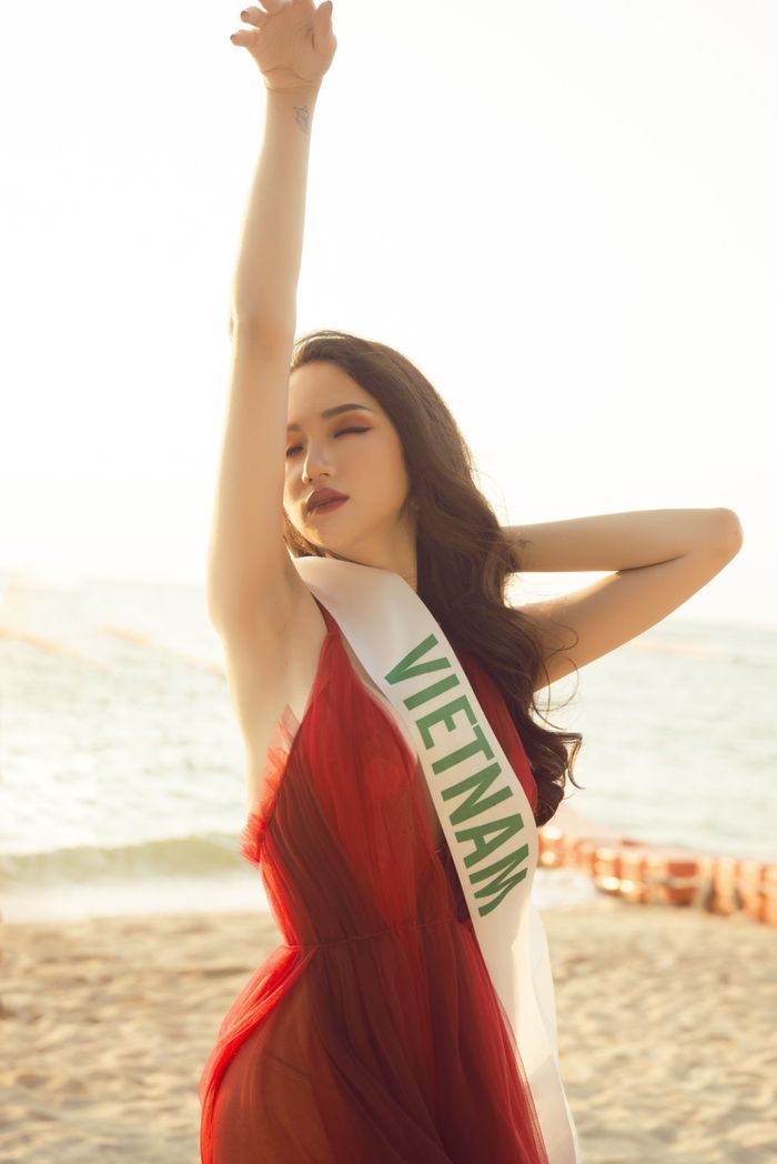 bestie huong giang thi hoa hau chuyen gioi