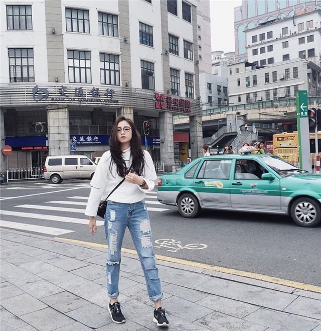 bestie-bi-quyet-cho-co-nang-dui-to-hong-lon-chan-ngan
