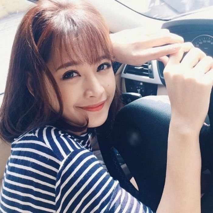 Bestie Bo tu hot girl Viet tau nha tau xe khi con rat tre