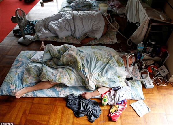 Cuộc sống bí mật đằng sau những thân hình nặng nề của võ sĩ sumo