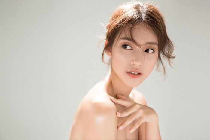 Bestie Dung ngoi khong yen truoc nhung ve dẹp khong goc chet cua my nhan Viet