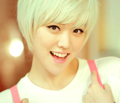 bestie idol nu Han thay doi mau toc 20
