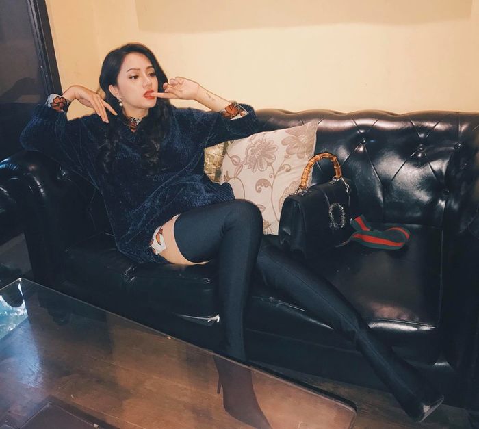 Bestie Huong Giang idol va phan ung bat ngo khi bi phat hien keo chan qua lo