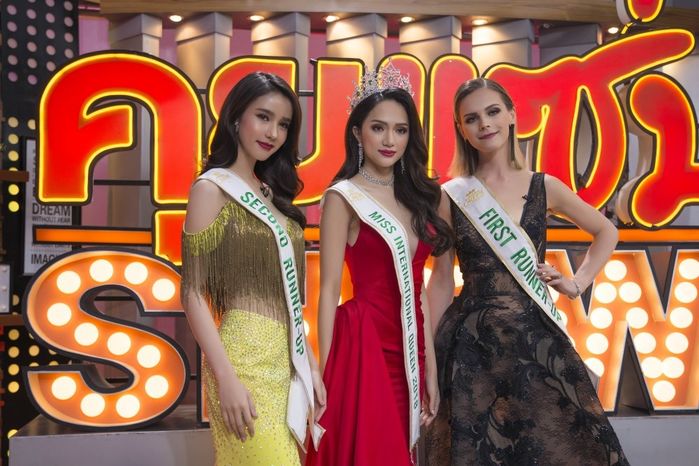 Bestie Huong Giang idol va phan ung bat ngo khi bi phat hien keo chan qua lo