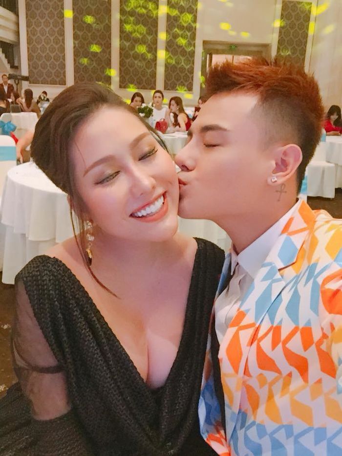 bestie phi thanh van do sac pham huong