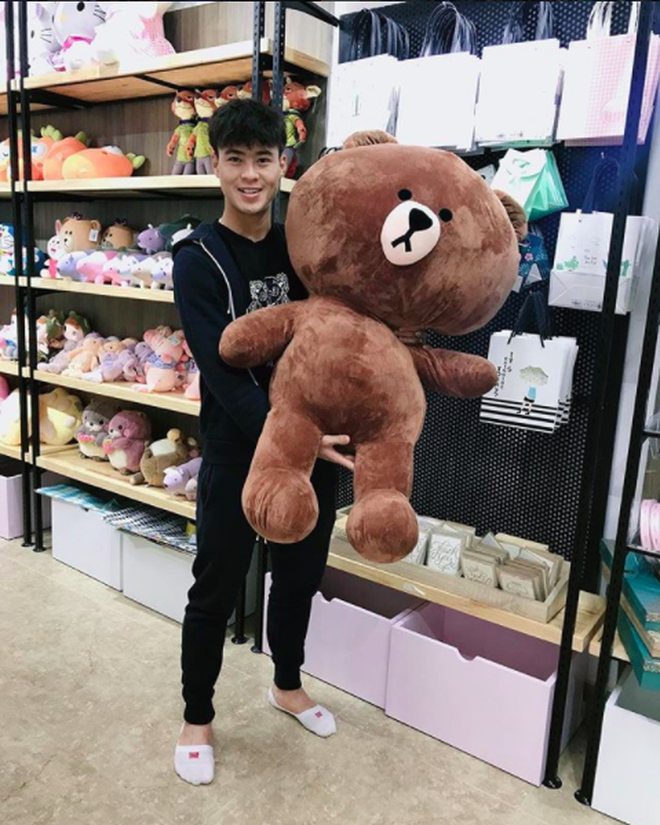 Bestie Khong khoi bat ngo truoc cac mon qua sao nam tang nguoi yeu