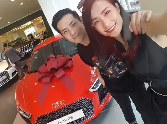 Bestie Khong khoi bat ngo truoc cac mon qua sao nam tang nguoi yeu
