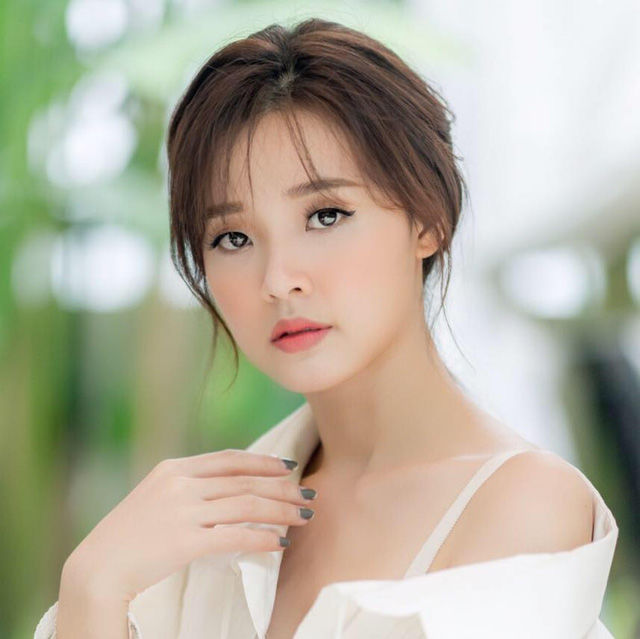 bestie phong cach trang diem