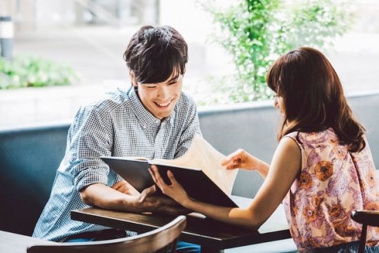bestie nhung manh khoe lua dao cua nha hang