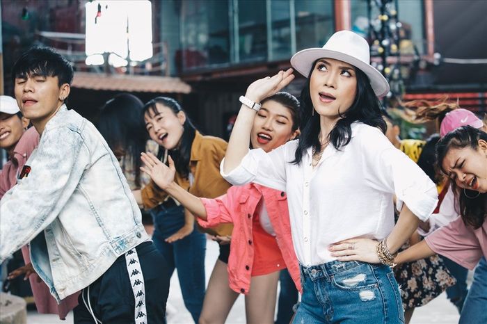 bestie sao Viet lay loi