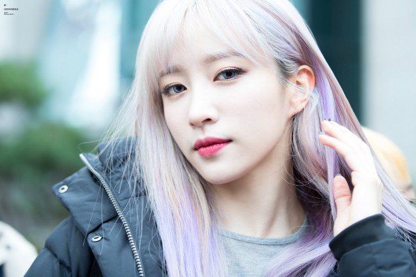bestie nhung idol han bien hinh ngoan muc nho trang diem