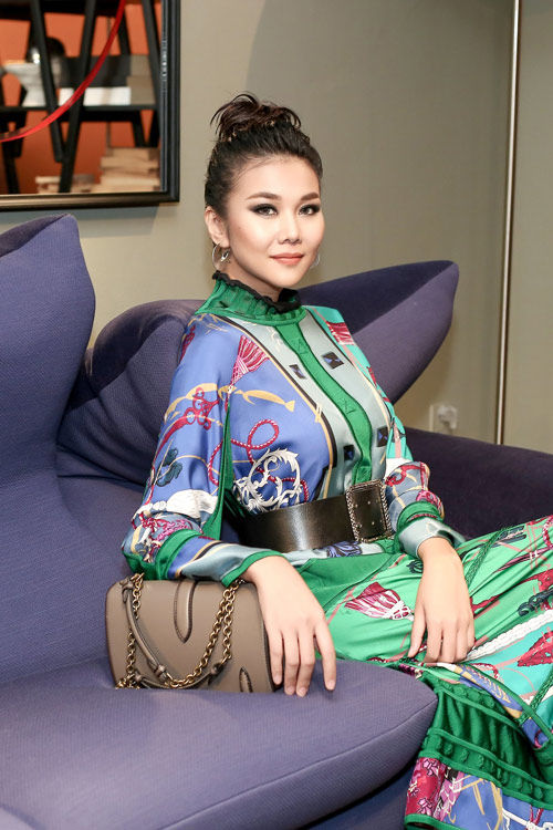 Bestie Nhung mi nhan Viet khien fan heo mon vi cho tin thanh gia lạp that