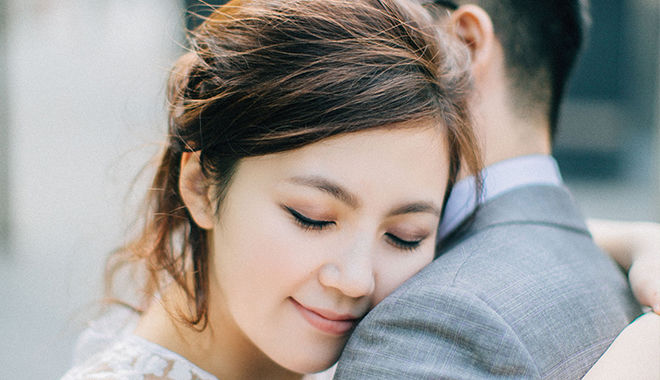 bestie su khac nhau giua dan ong ngon tinh va doi thuc
