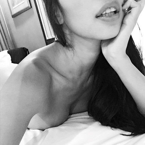 bestie sao viet khoe anh trong phong ngu