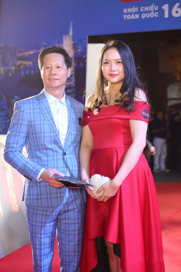 bestie top-sao-mac-xau-nhat-thang-3-nam-em-kem-sang-elly-tran-sexy-qua-da