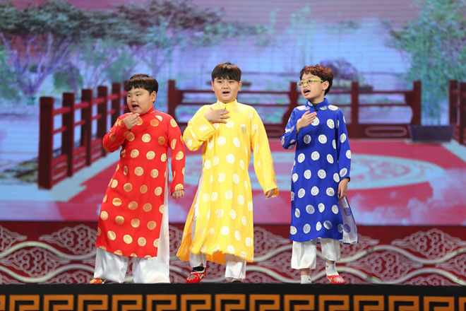 bestie xieu long voi ve dang yeu cua cac my nam ti hon nha sao viet