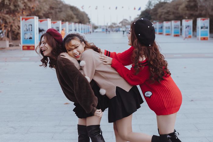 Bestie - yeu tham va cach khong đe hinh bong nguo ay "đu bám" bạn