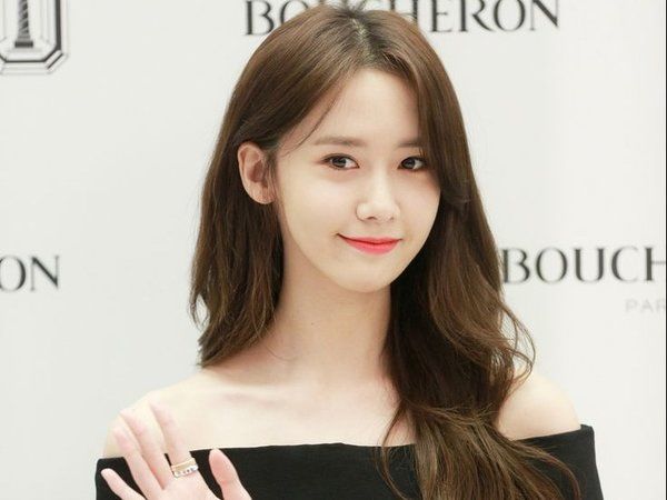 bestie Yoona - co gai vang của Kbiz