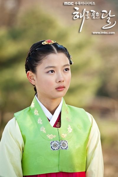 bestie mi nhan Han Kim Yoo Jung 12